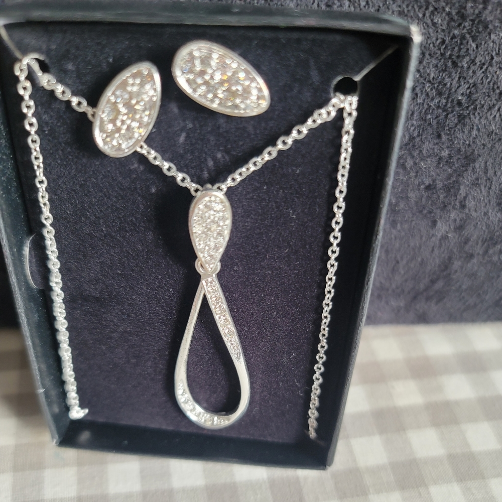 Necklace set